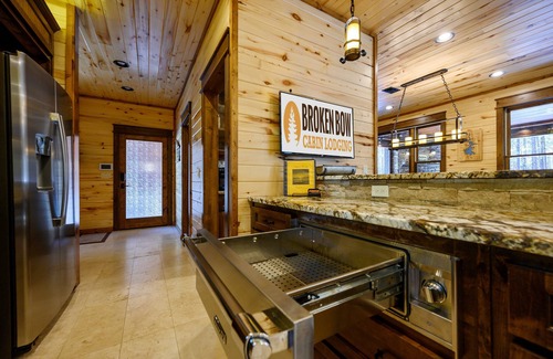 Hochatown Cabina | New Listing- 6 Bed 6.5 bath!