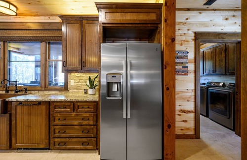 Hochatown Cabina | New Listing- 6 Bed 6.5 bath!