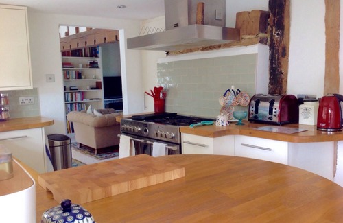 Woodchurch Cabaña | Listado cabaña del siglo 17 en Pretty Kentish Village cerca de Tenterden