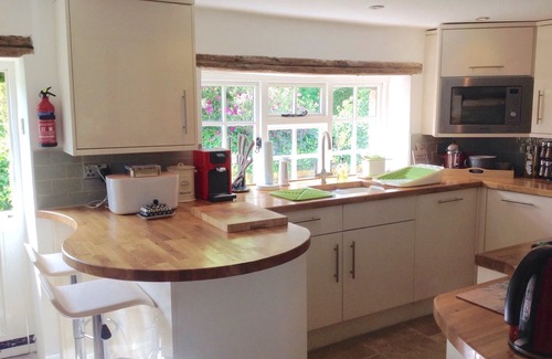 Woodchurch Cabaña | Listado cabaña del siglo 17 en Pretty Kentish Village cerca de Tenterden