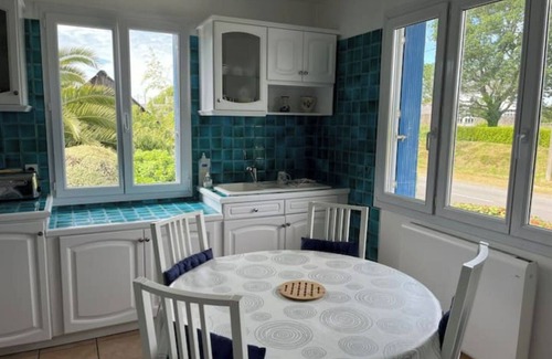 Nevez Casa | Listed gîte with swimming pool and games room near the sea
