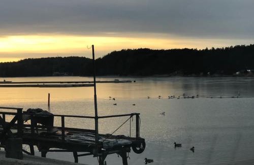 Varmdo Casa | Litet modernt fristående hus i Skärgården på Värmdö, Stockholm