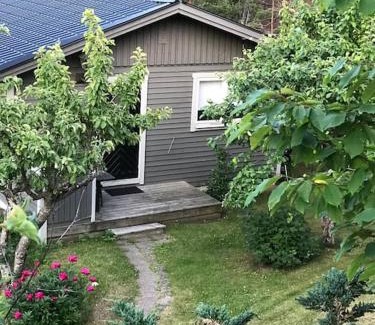 Varmdo Casa | Litet modernt fristående hus i Skärgården på Värmdö, Stockholm