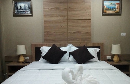 Hat Yai Casa | Little Bear Guesthouse and Restaurant