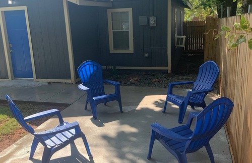 Central Oklahoma City Casa | Little Blue Chalet