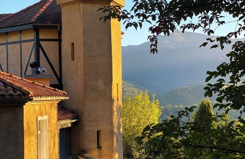 Roquefixade Casa | Poco encantador castillo