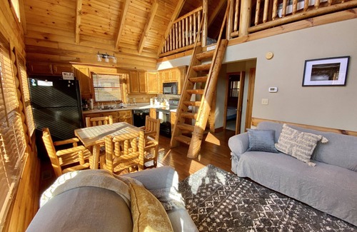 Caryville Casa | Little Cove Creek Cabin #1