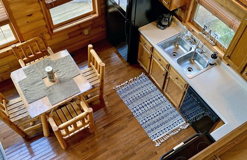 Caryville Casa | Little Cove Creek Cabin #1