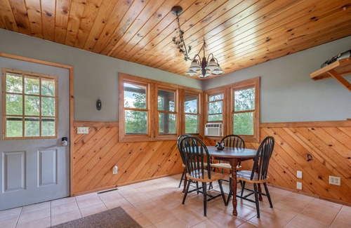 Bigfork Cabina | Little East Lake Escape || CABIN || ATV Paradise!