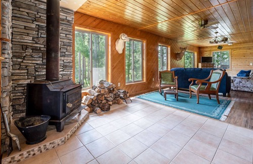 Bigfork Cabina | Little East Lake Escape || CABIN || ATV Paradise!