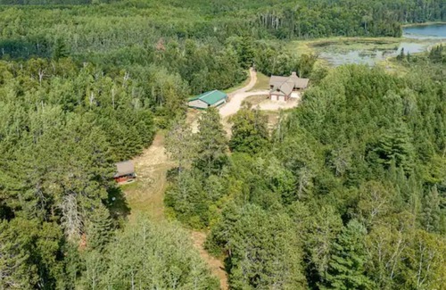 Bigfork Cabina | Little East Lake Escape || LODGE || ATV Paradise!