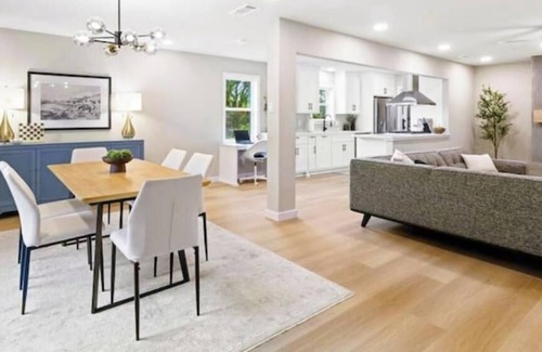 White Rock Hills Casa | Little Gem of White Rock Hills