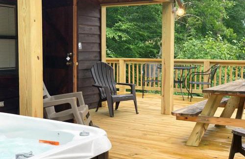 Bryson City Casa | Little Goldies