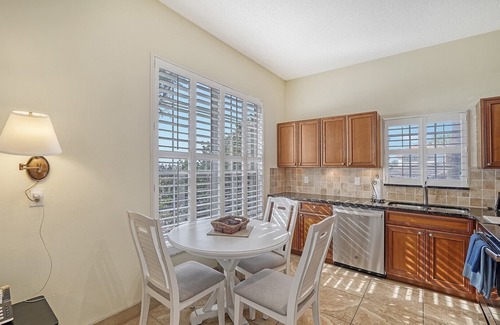 Whitney Beach Cabaña | Little Gull 2BR Cottage with Ultimate Views of the Famous Sunsets