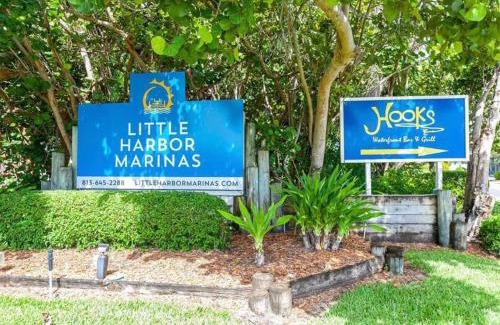 Ruskin Apartamento | Little Harbor Resort #301 Tampa Bay FL Beach, Nautical Paradise