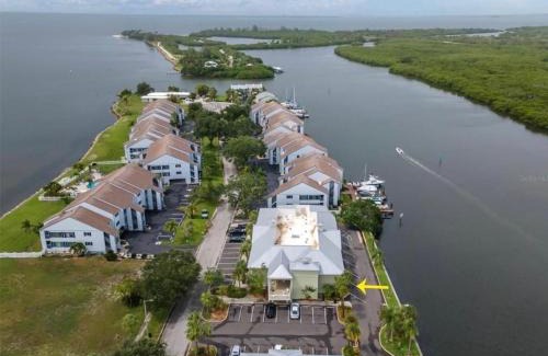 Ruskin Apartamento | Little Harbor Resort #301 Tampa Bay FL Beach, Nautical Paradise