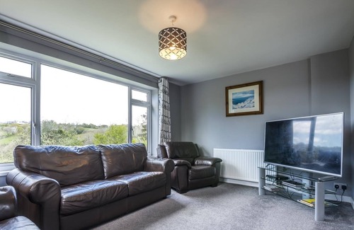 Wiseman's Bridge Cabaña | Little Hill - 3 Bedroom Bungalow - Wisemans Bridge
