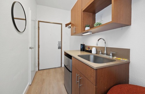 Little Italy Apartamento | Little Italy Inn - Limited Service Apart Hotel