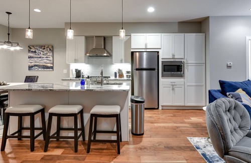 Dahlman Casa | Little Italy LUXE Row Home w/rooftop patio breathtaking views & all the extras