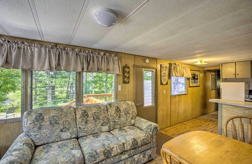 Irons Cabina | Little Manistee Riverfront Cabin w/ Fire Pit!