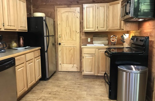 Murfreesboro Cabina | Little Missouri Riverfront, Crater of Diamonds, Lake Greeson