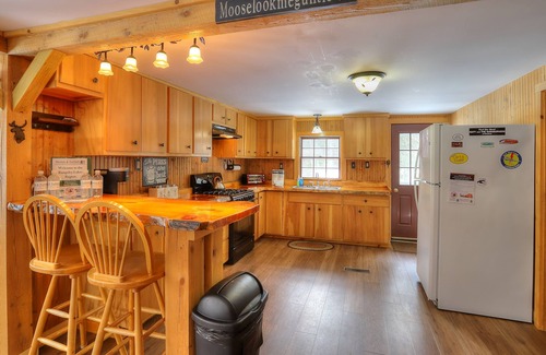 Rangeley Plantation Casa | Little Moose Cabin - ATV and snowmobile from your door!