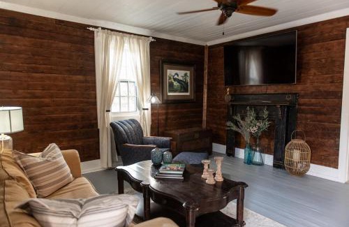 Jackson Casa | Little Noone
