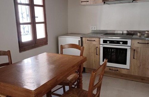 Valreas Casa | LITTLE PINK HOUSE