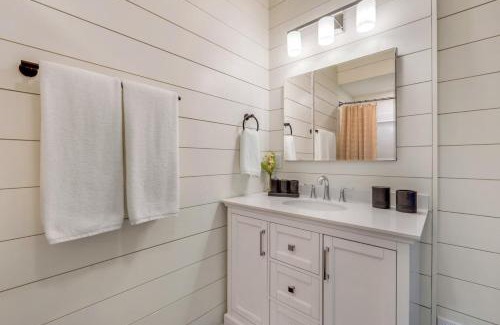 Cedarburg Casa | Little Red House