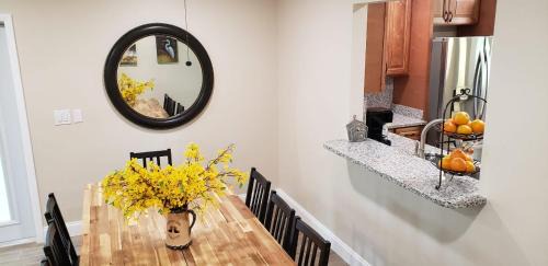 Williston Casa | Little Ridge Ranch-East House Quiet Country Getaway-Pet Friendly!