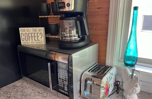 Stockland Casa | Little River House on Henry, on the serene banks of the Iroquois River