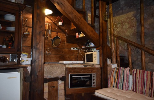 Lilaia Cabaña | Casita de piedra litle