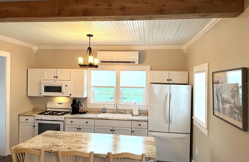Princeton Otro | Littlefield Farmhouse in Princeton, KY