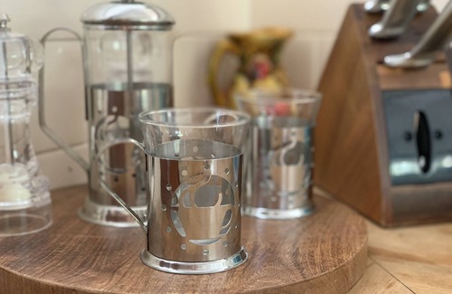 Gunderman Casa | Litttle House en la colina - Vistas al río Hawkesbiry - Con vista al Parque Nacional.