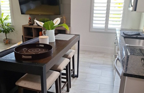 Deep Creek Apartamento | LIUXURY STUDIO IN DEEDED COMMUNITY GOLF ! BLOCK AWAY, HEATED POOL!