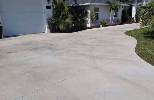 Deep Creek Apartamento | LIUXURY STUDIO IN DEEDED COMMUNITY GOLF ! BLOCK AWAY, HEATED POOL!