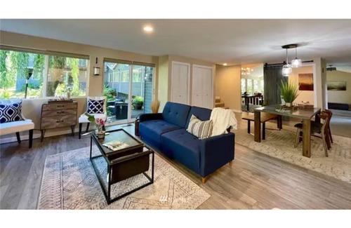 Lake Forest Park Casa | Livable C near Lake Washington!