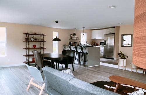 Lake Forest Park Casa | Livable D near Lake Washington!