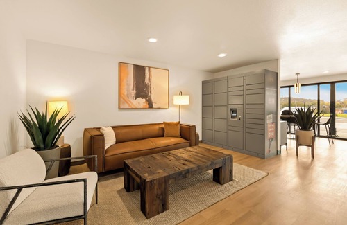 Smyrna Hotel | LivAway Suites Nashville- Smyrna