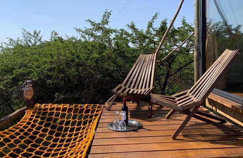 Hluhluwe Cabaña | Live amongst giraffes in a treetop cabin