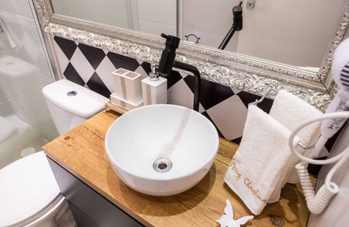 Zona Leste Casa | Live House Boutique, your themed hotel in SP with the charm and comfort of home.