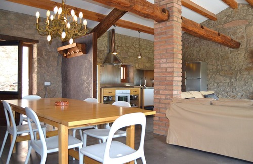 Olvan Casa | Vivir en un entorno excepcional en un hermoso apartamento rual con preciosa piscina