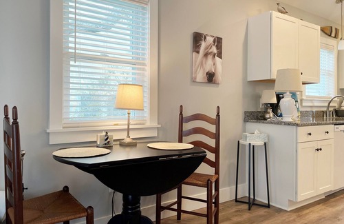Ocracoke Casa | Live Oak Cottage: Newly built cottage perfect for two