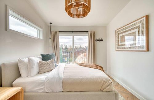 Alberta Arts District Casa | Lively Alberta Arts Townhome