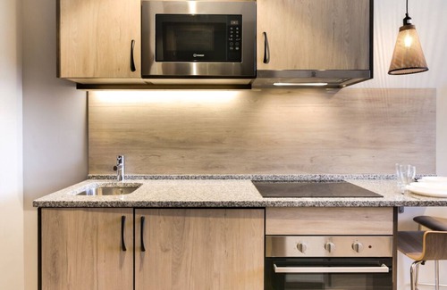 Deustuko San Pedro-Erribera Apartamento | Livensa Living Studios Bilbao