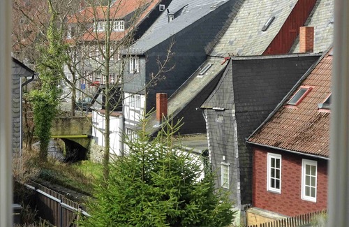 Goslar Casa | Vivir en un monumento al pie de la casa de vacaciones Kaiserpfalz / Goslar Altstadt / ****