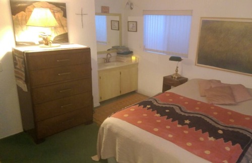 Cornville Casa | Living Spaces Gallery Home ubicado en el cinturón verde de Oak Creek cerca de Sedona