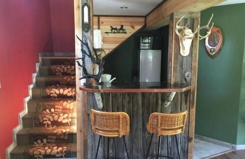 Hixton Cabina | Living Waters Cabin Getaway