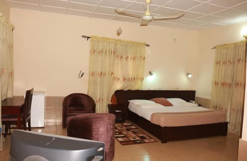 Calabar Hotel | Liz Ani Hotel