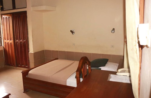 Calabar Hotel | Liz Ani Hotel